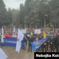 Protest radnika Elektroprivrede Republike Srpske pred upravom u Trebinju