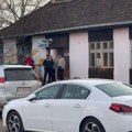 Policajci i tužioci pretresaju objekat Pošte Srbije u Goraždevcu