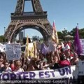 Francuska usvojila predlog da se pravo na abortus unese u Ustav: Da li žene u svetu slobodno raspolažu svojim telima?