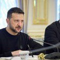 Зеленски уложио вето на закон да послодавци отпуштају раднике са родбином у Русији
