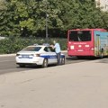 Povređeno devetoro u nezgodi u Nišu: Autobus naglo zakočio, putnici popadali