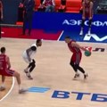 Šta je pogodio Aleksa Avramović?! Pogledajte neverovatan koš srpskog reprezentativca! (video)