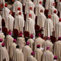Njemu daju najveće šanse da bude novi papa Britanske kladionice predstavili listu favorita, hoće li na čelu Katoličke…