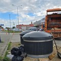 Mesto otpada nije pored kontejnera