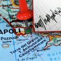 Veoma jak zemljotres u Napulju! Najsnažniji za poslednjih 40 godina, trajao dugo, osetio se i u samom centru grada (foto)