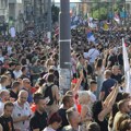 Kako su maratonski protesti od režima načinili autsajdera