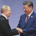 Putin i Si rame uz rame, dok Kina predstavlja sebe kao novog svetskog lidera