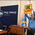 Zbog manipulacije naprednjaka sa dnevnim redom, počela maratonska sednica užičke skupštine