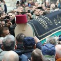 Evo šta znače tri obeležja na sanduku Halida Bešlića: Najprepoznatljiviji simbol Bosanaca, a na drvenoj tabli stoji samo ovo…
