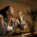 "Moje prijateljice su krupnije, poruče više hrane": Žena otkrila da više ne želi da deli račun sa drugaricama pa usijala mreže…