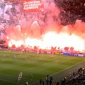 (VIDEO) Frustracija nikad veća: Navijači Ajaksa napravili haos!