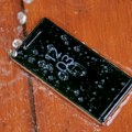 Telefon vam je upao u vodu? Ne radite ovo nikako, stručnjaci upozoravaju - ljudi prave istu kobnu grešku!