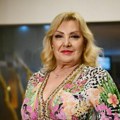 Do poslednjeg trenutka bilo je neizvesno da li će doći! Snežana Đurišić stigla na finale u pratnji partnera i odmah ukrala svu…