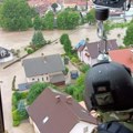 Vojska spasava ljude od vodene bujice u Sloveniji: Situacija u Škofji Loki na ivici humanitarne katastrofe (foto)