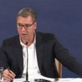 Vučić na Pinku pa Prva, Ćirilica, RTS, „hitna“ konferencija: I tako dan za danom