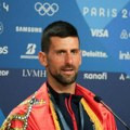 (Video) Novak se furiozno sprema za US Open Đoković se oprobao u još jednoj disciplini, pa izazvao poznatog sportistu