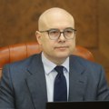 Građani proterali Miloša Vučevića iz Kule, a onda jajima zasuli prostorije SNS VIDEO