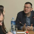 Tribina Instituta za evropske studije: dolar slabi, zamene još nema, a samo Tramp zna šta je sledeći potez Amerike