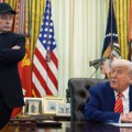 Mask: Tramp je u Epstajnovim dokumentima