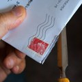 Pokrenuta kampanja za pravo ljudi da biraju da li će dobijati poštu ili imejl