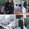 Tri dečja osmeha greju zimu u Tovrljanima: Dačič poslao paketiće: Malih junaci prkose opasnoj planinskoj zimi
