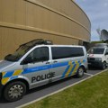 Češka policija uhapsila tri osobe zbog požara u skladištu dronova