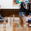 Počele konsultacije Vučića sa predstavnicima Srpskog pokreta obnove, kasnije se sastaje sa radikalima