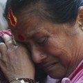 Nepalci se žale da su vlastima prioritet turisti, imena nestalih zalepljena na zidovima kasarne