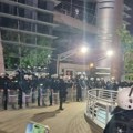 ANEM: Policija ispred zgrade Pinka tukla novinara Veselina Petrovića