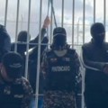 (Uznemirujući video) vešaju zarobljene čuvare zatvora?! Jezivi snimci iz Ekvadora: Naterajte ga da vrišti!