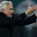 Roma otpustila trenera Murinja