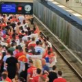 Nove tenzije u Minhenu pred meč: Policija razdvojila srpske i danske navijače u metrou, čuli se topovski udari