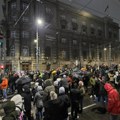 Protest ispred Vlade Srbije: Blokiran saobraćaj u Nemanjinoj i Ulici kneza Miloša