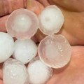 Šumadijski okrug na meti grada i jakog nevremena: Posle Aranđelovca, led zasuo i Topolu