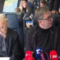 Brza pruga ka Subotici puštena u rad, Vučić u prvom vozu, prošao kroz Petrovaradin bez zaustavljanja