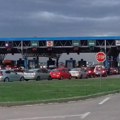 Iskustvo na novim sistemom na granicama: Putnici iz EU čekaju 15 minuta, mi satima – kao da nas kažnjavaju