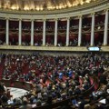 Suspenzija penzione reforme: Zašto se govori o kraju Pete republike?