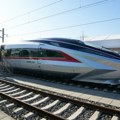 Најбржи воз на свету ЦР450 на пробној вожњи у Кини оборио сопствени рекорд
