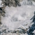 Lavina u Nepalu pogodila kamp, sedam ljudi poginulo