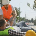 „Radnicima dele bezalkoholno pivo, lubenice, sladolede“: Zbog ekstremnih vrućina više kompanija u Mađarskoj uvelo neuobičajene…