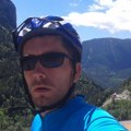 Pre 10 godina seo na bicikl sa 25 evra u džepu i sa Balkana krenuo u nepoznato! Bio je na ivici siromaštva, a danas živi svoj…