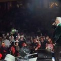 Uz "Anđeliju" stigla najlepša vest: Poseban trenutak na koncertu Milančeta Radosavljevića u Novom Sadu (foto)