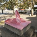 Merlinka dobila spomenik u Beogradu: Godišnjica ubistva prvog poznatog beogradskog transvestita (foto)