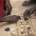 Neverovatno otkriće: Pronađene drevne ploče za igranje društvenih igara u Keniji, stare su nekoliko hiljada godina