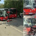 Sudar dva autobusa u Železniku! Jedan potpuno smrskan, strašan prizor na ulici (foto)