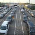 Kolona nepregledna: Pogledajte gužvu na graničnom prelazu Preševo, vozila se pomeraju mic po mic