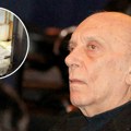 Uništena kuća Predraga Tozovca: Jezivi prizori u porodičnom domu, prozori razvaljeni, a zavese iscepane