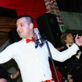 Naš pevač čeka šesto dete: Objavio prelepe vesti, puca od sreće: "Kod nas svake godine nova beba"
