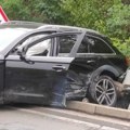 Jedan "audi" nasukan na bankini, drugi nasred magistrale: Žestok sudar nekoliko vozila kod Gornjeg Milanovca