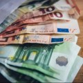 Božićnica u Sloveniji obvezna u iznosu od 639 eura
